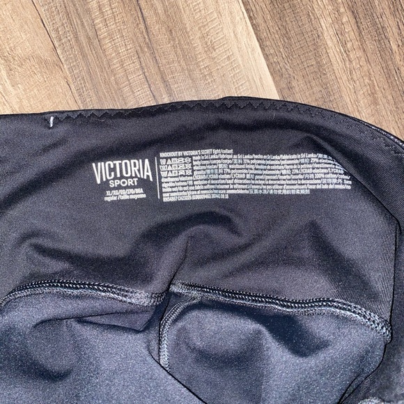 Victoria’s Secret sport leggings - Picture 5 of 10